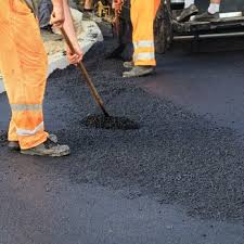 Best Driveway Maintenance Services  in East Oakdale, CA